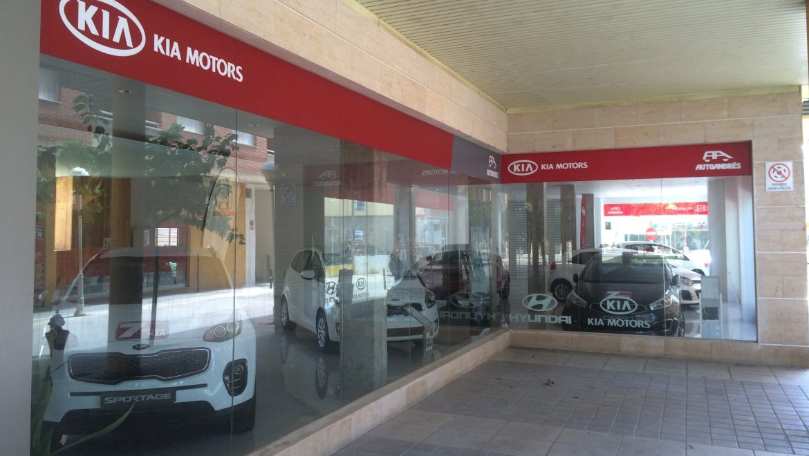 La Importancia de la Rotulación Comercial en Castellón: Cómo Peraprint Transforma tu Imagen